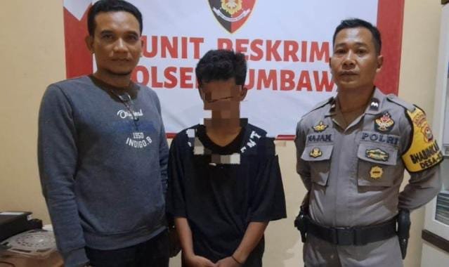 Seorang pelajar inisial FD, 16 tahun asal Kecamatan Sumbawa Kabupaten Sumbawa ditangkap polisi karena mencuri dompet pemili kios, Minggu (21/1/2024).