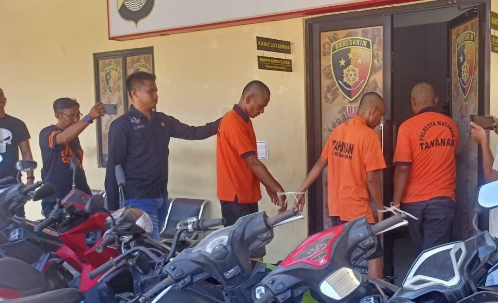 3 pelaku curanmor diamankan di Polresta Mataram, Sabtu (23/3/2024).