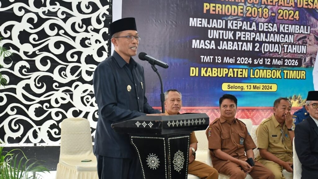 PJ Bupati Lombok Timur, H.M Juaini Taofik mengukuhkan 88 kades.