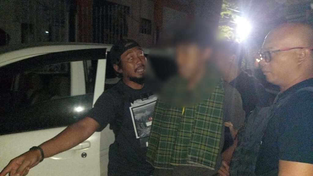 pelaku pencurian sepeda motor karyawan KFC di Mataram ditangkap polisi, Selasa malam (18/6/2024).