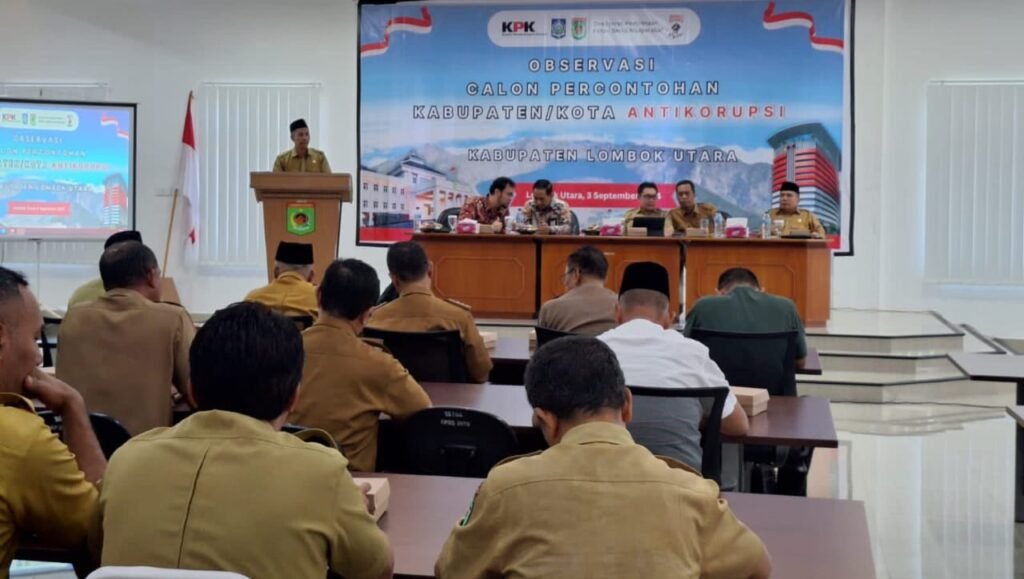 Anggota KPK RI saat rapat di Aula Kantor Bupati Lombok Utara