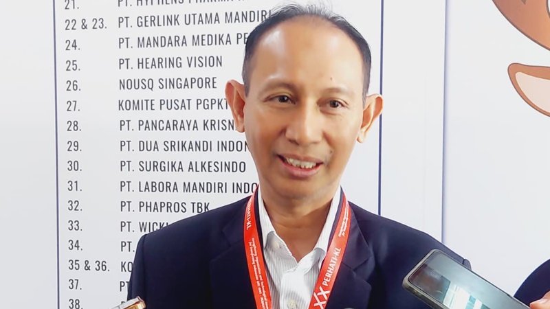 Chairman of Congress, Prof. Dr. dr. Hamsu Kadriyan, Sp.T.H.T.B.K.L. Subsp. Onk(K), M.Kes., FICS