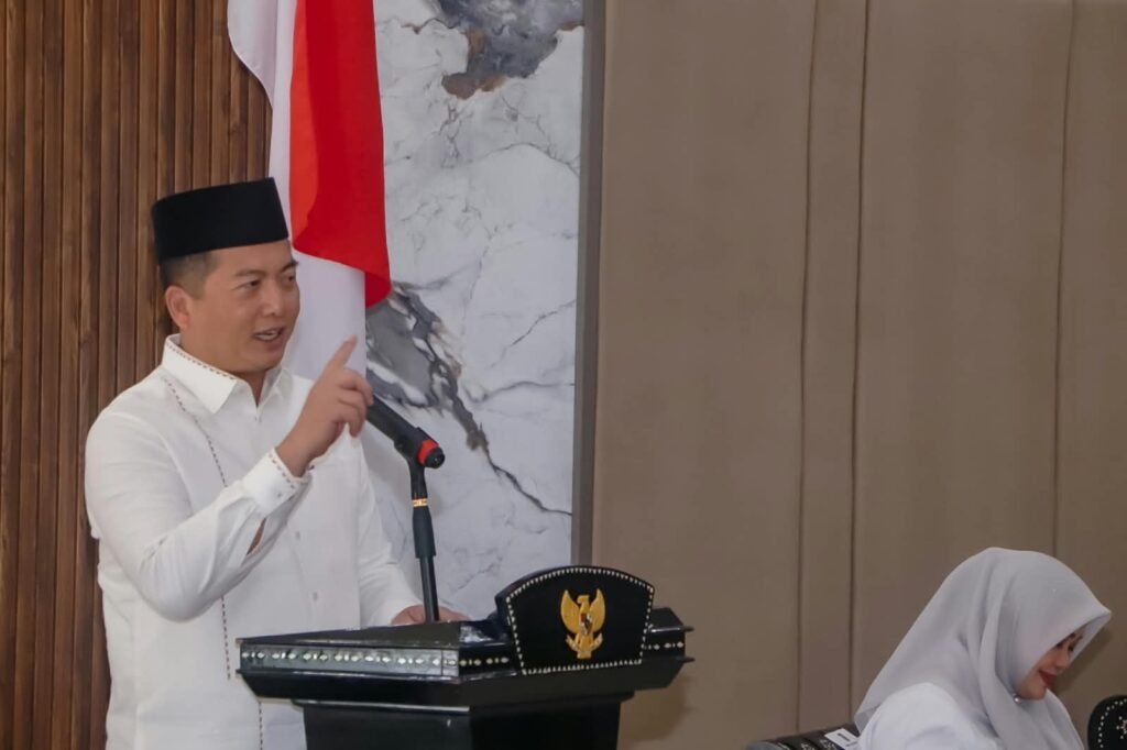 Gubernur Nusa Tenggara Barat (NTB) H Lalu Muhamad Iqbal (foto kicknews.today/adpim)