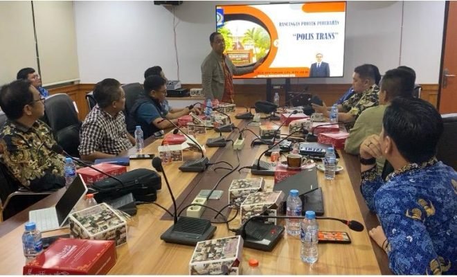 Pertemuan Disnakertrans NTB bersama Kementerian Desa dan Pembangunan Daerah Tertinggal membahas program magang, kerja, dan beasiswa bagi 2.140 calon peserta asal NTB ke Jepang di Jakarta, Kamis (17/9/2026). (Foto: Disnakertrans NTB)