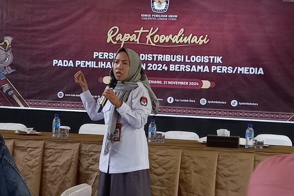 Kepala Sub bagian Keuangan dan Logistik KPU KLU Eva Febriyani