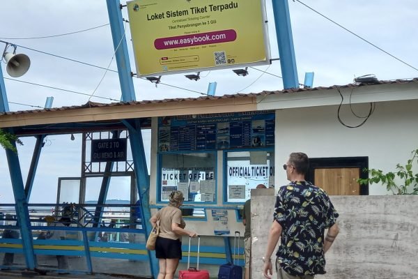 Loket Pembelian Tiket Menuju 3 Gili di Bangsal. (Foto kicknews.today/Anggi)