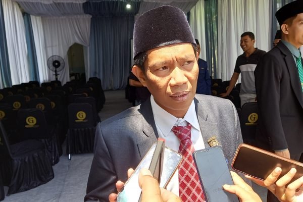 Wakil Ketua DPRD KLU, Hakamah. (Foto. kicknews.today/Anggi)