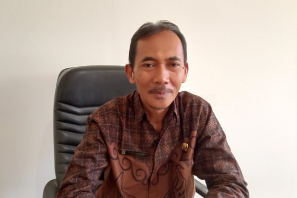 Kepala Dinas Sosial dan Pemberdayaan Perempuan dan Perlindungan Anak (P3A) Lombok Utara, Fathurrahman. (Poto kicknews.today/Anggi)
