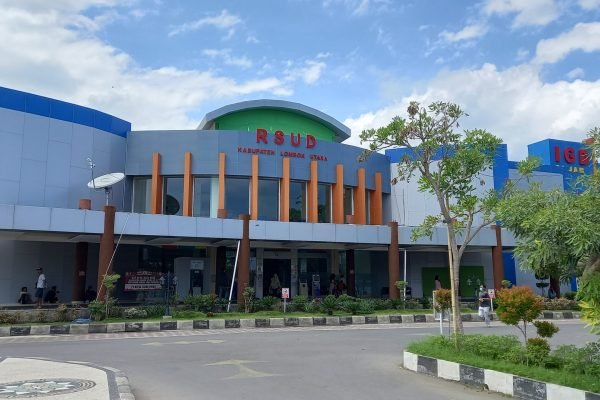 Tampak depan RSUD KLU. (Foto. kicknews.today/Anggi)