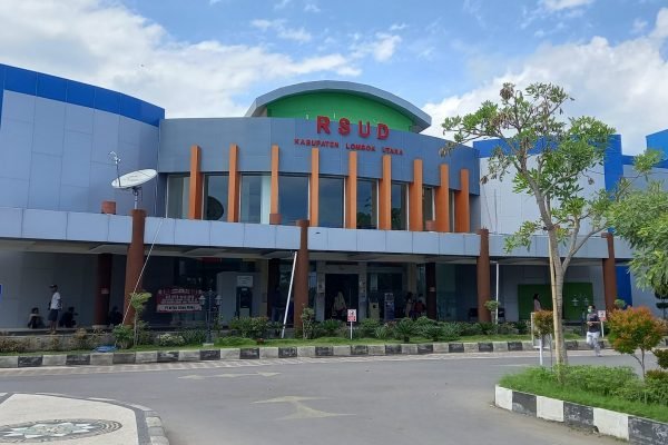 Tampak depan RSUD KLU. (Foto. kicknews.today/Anggi)