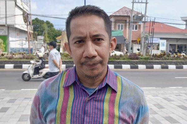 Kepala Bidang Cipta Karya Dinas Pekerjaan Umum Penataan Ruang dan Kawasan Permukiman (PUPRKP) KLU, Rangga Wijaya. (Foto. kicknews.today/Anggi)