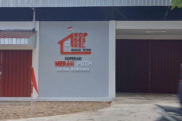 Salah satu gerai Koperasi Merah Putih yang ada di Desa Sokong, Tanjung. (Foto. kicknews.today/Anggi)