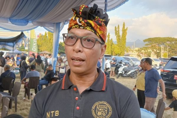 Ketua Indonesia Hotel General Manager Association (IHGMA) NTB, Lalu Kusnawan. (Foto. kicknews.today/Anggi)
