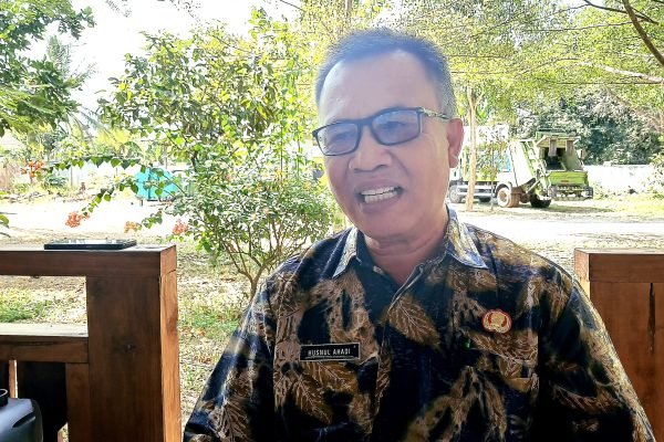 Kepala Dinas Lingkungan Hidup KLU, Husnul Ahadi. (Foto. kicknews.today/Anggi)