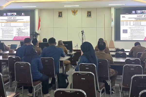 KPK saat Rakor bersama Pemda se NTB melalui Zoom Meeting. (Foto. kicknews.today/Anggi)