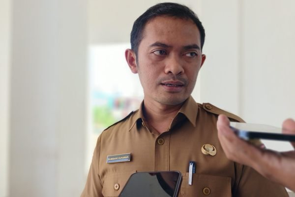 Kepala Dinas PUPR KLU, Bambang Gunawan. (Foto. kicknews.today/Anggi)