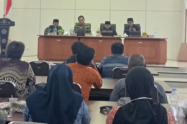 Kegiatan Revitalisasi dan Sosialisasi Bahasa Ibu di Aula kantor Bupati Lombok Utara. Kamis (17/9/2026). (Foto. kicknews.today/Anggi)