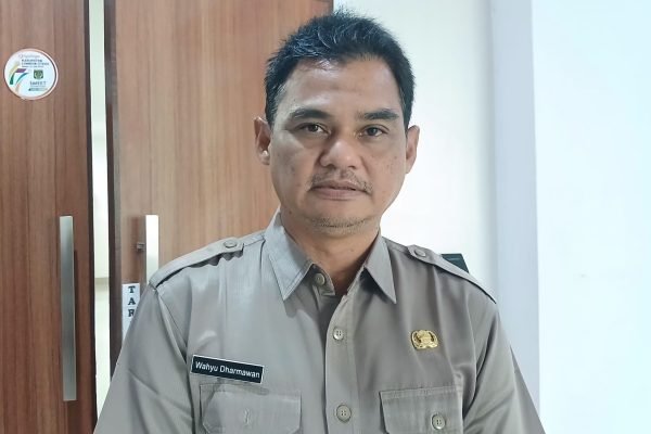 Asisten III Setda KLU, Wahyu Dharmawan. (Foto. kicknews.today/Anggi)