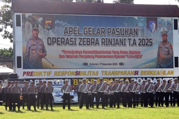 Apel Gelar Pasukan Operasi Zebra Rinjani di Lapangan Bharadaksa Polda NTB