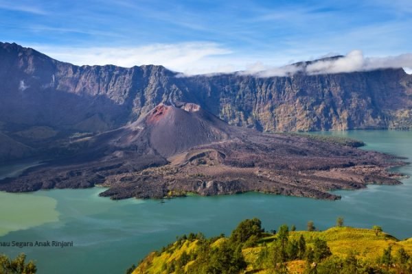 Gunung Baru Jari dan Danau Segara Anak Rinjani