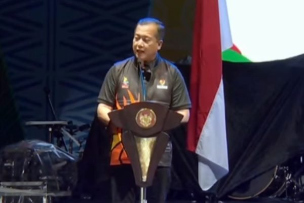 Gubernur NTB Lalu Muhamad Iqbal dalam Penutupan Fornas VIII di Ex Bandara Selaparang malam ini