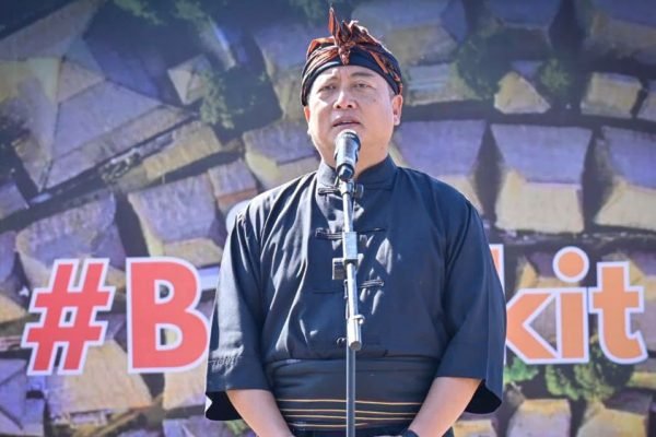 Gubernur NTB, Lalu Muhamad Iqbal. Foto: Adpim Pemprov NTB