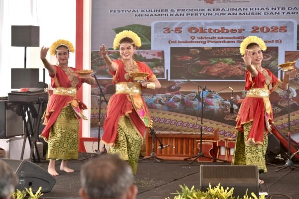 Pembukaan Lombok Sumbawa Festival di Sirkuit Mandalika, Lombok Tengah, (foto kicknews.today/adpim)