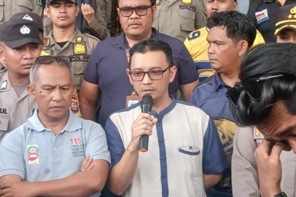 drg. Nova saat mengatakan pengunduran diri dari jabatan Direktur RSUD Lombok Utara. (Foto. kicknews.today/Ist)