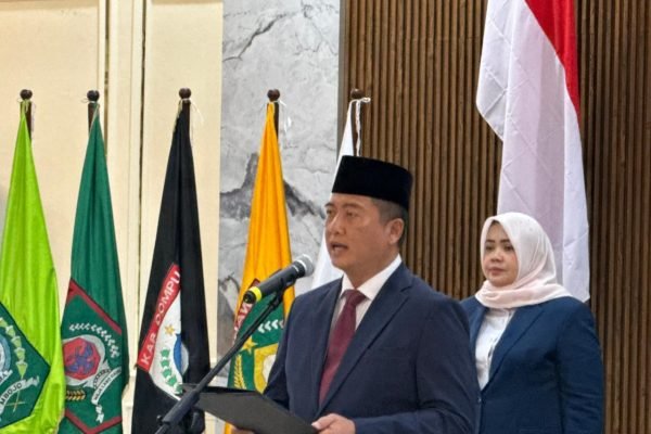 Gubernur NTB Dr H Lalu Muhamad Iqbal bersama Wakil Gubernur NTB Hj Indah Damayanti Putri (foto kicknews.today/ist)