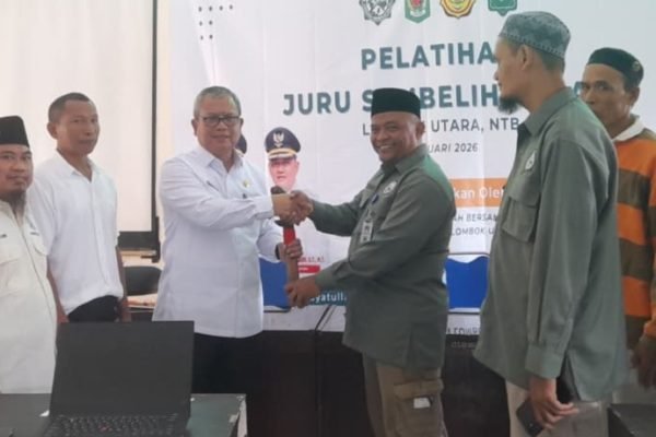 DKP3 Lombok Utara bersama LSH Hidayatullah saat memberikan edukasi kepada para Juleha. (Foto. kicknews.today/Ist)