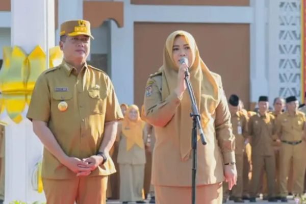 Gubernur NTB Dr H Lalu Muhamad Iqbal dan Wakil Gubernur NTB Hj Indah Damayanti Putri (foto kicknews.today/ist)