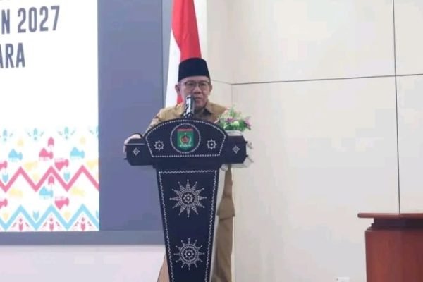 Bupati Lombok Utara, Najmul Akhyar saat menyampaikan pemaparan pada Musrenbang Kebencanaan di Aula Kantor Bupati Lombok Utara. (Foto. kicknews.today/Ist)