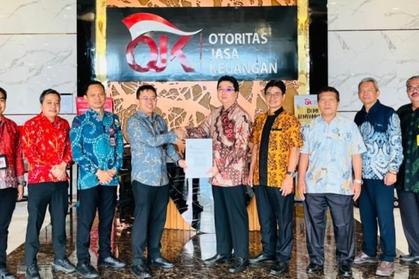 OJK saat pertemuan dengan pengurus PT BPR Prima Nadi. (Foto. kicknews.today/Ist)