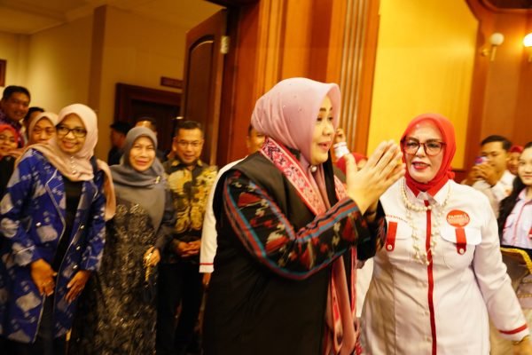 Wakil Gubernur NTB Hj Indah Damayanti Putri (foto kicknews.today/adpim)