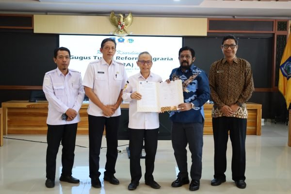 Mewakili Gubernur, Sekda NTB Drs. H. Abul Chair, membuka secara resmi Rapat Koordinasi GTRA Provinsi NTB Tahun 2026 (foto kicknews.today/adpim)