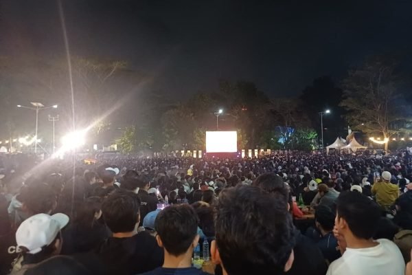 Suasana nonton bareng (nobar) Final Piala Dunia di Kantor Gubernur NTB. (foto kicknews.today/ist)