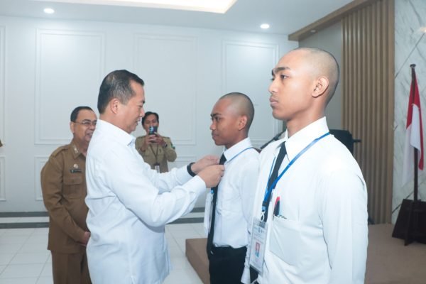 Gubernur NTB Dr H Lalu Muhamad Iqbal saat membuka pelatihan tahap 1 pra pemberangkatan peserta program pemagangan ke Jepang angkatan 2026, Senin 3/8.