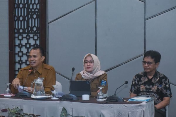 FGD perumusan rancangan awal dashboard eksekutif Provinsi NTB di Hotel Santika, Mataram, Selasa 4/8 (foto kicknews.today/adpim)