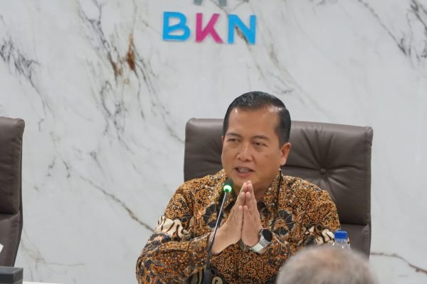 Gubernur NTB Dr H Lalu Muhamad Iqbal (foto kicknews.today/adpim)