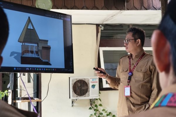 Kepala Museum NTB, Ahmad Nuralam di Mataram saat menggelar Rapat terkait konsep pembangunan miseum Sade (foto kicknews.today/wn)
