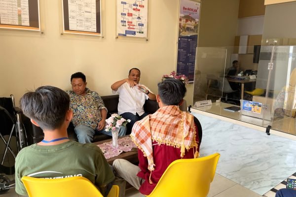 Mahasiswa audiensi dengan BPJN NTB.