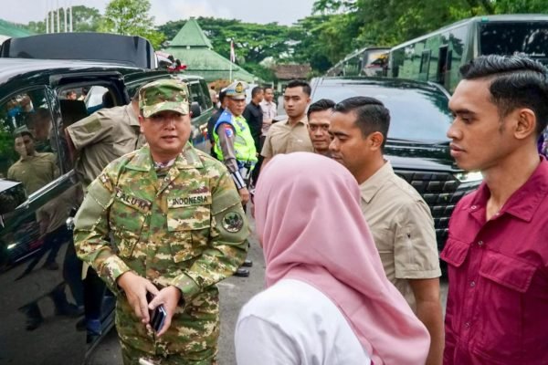 Gubernur NTB H. Lalu Muhamad Iqbal (foto kicknews.today/adpim)