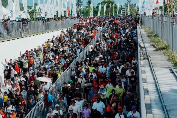 Penonton ajang balap MotoGP di Mandalika (foto kicknews.today/ist)