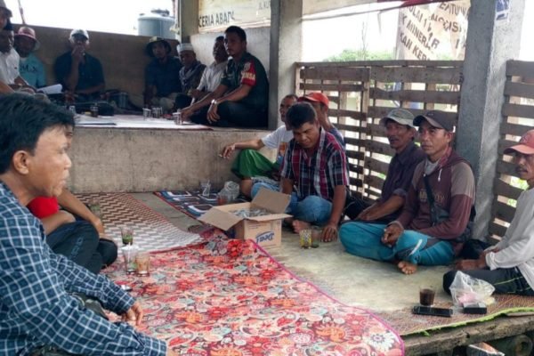 Saat pertemuan para petani dan PPL Sakra