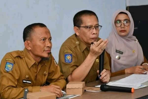 Wakil bupati Lombok Timur, H. Moh. Edwin Hadiwijaya dan OPD terkait