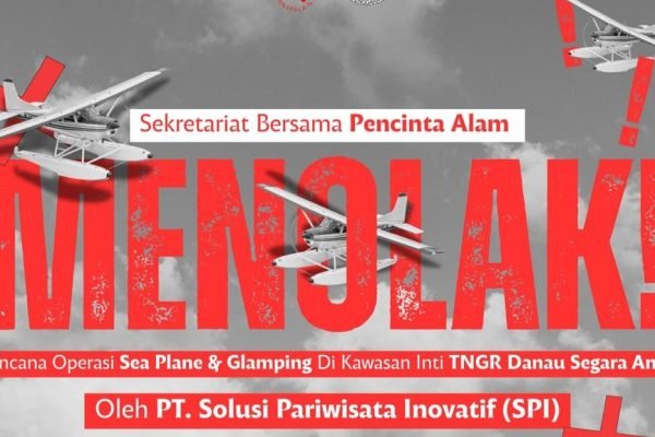 Gerakan penolakan transportasi udara ke Gunung Rinjani dari berbagai kalangan.