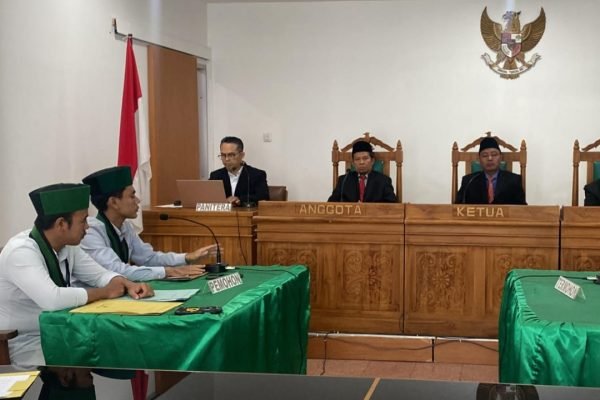 Sidang berlangsung di Komisi Informasi NTB.