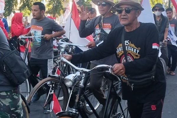 Sepeda ontel yang ikut memeriahkan acara gebyar Fornas pada Minggu 20 Juli 2025 (foto kicknews.today/wn)