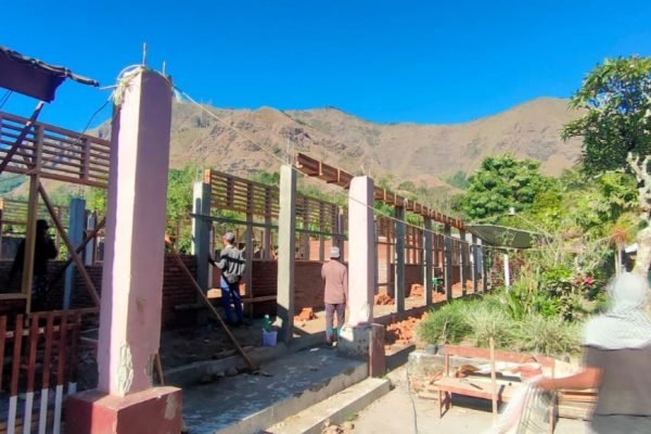 Pembangunan gedung SD Negeri 2 Sembalun Bumbung. foto:Ist