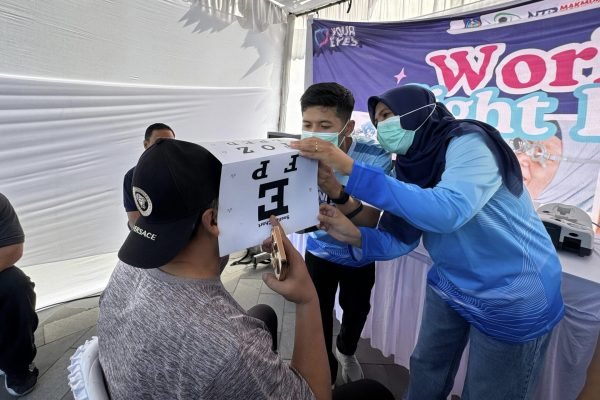 Peringatan Hari Kesehatan Jiwa Sedunia dan Hari Penglihatan Sedunia Tahun 2025 (17/10/2025), di Halaman Kantor Gubenur NTB. (foto kicknews.today/ist)